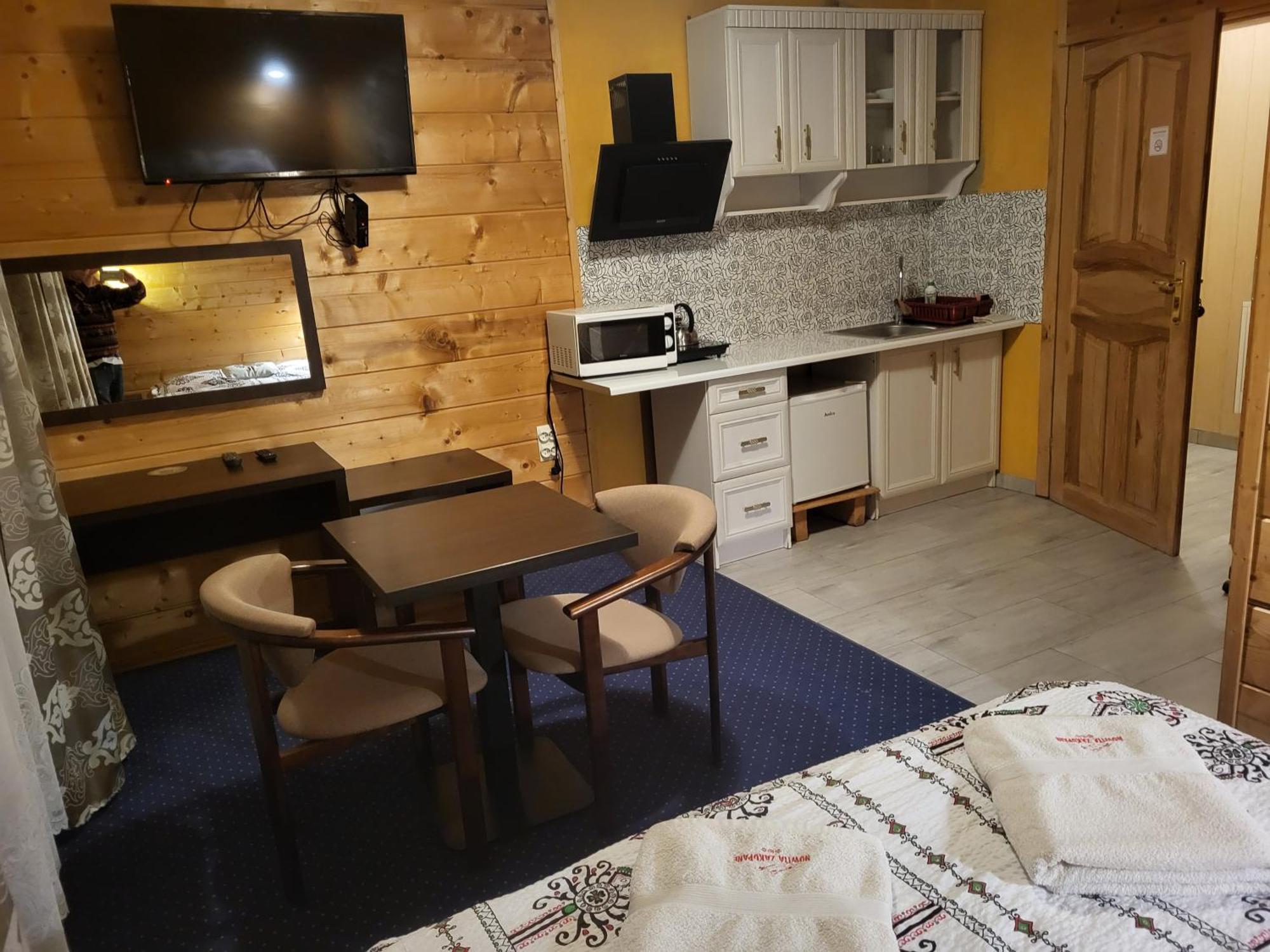 Apartamenty I Pokoje Goscinne Nowita 자코파네 객실 사진