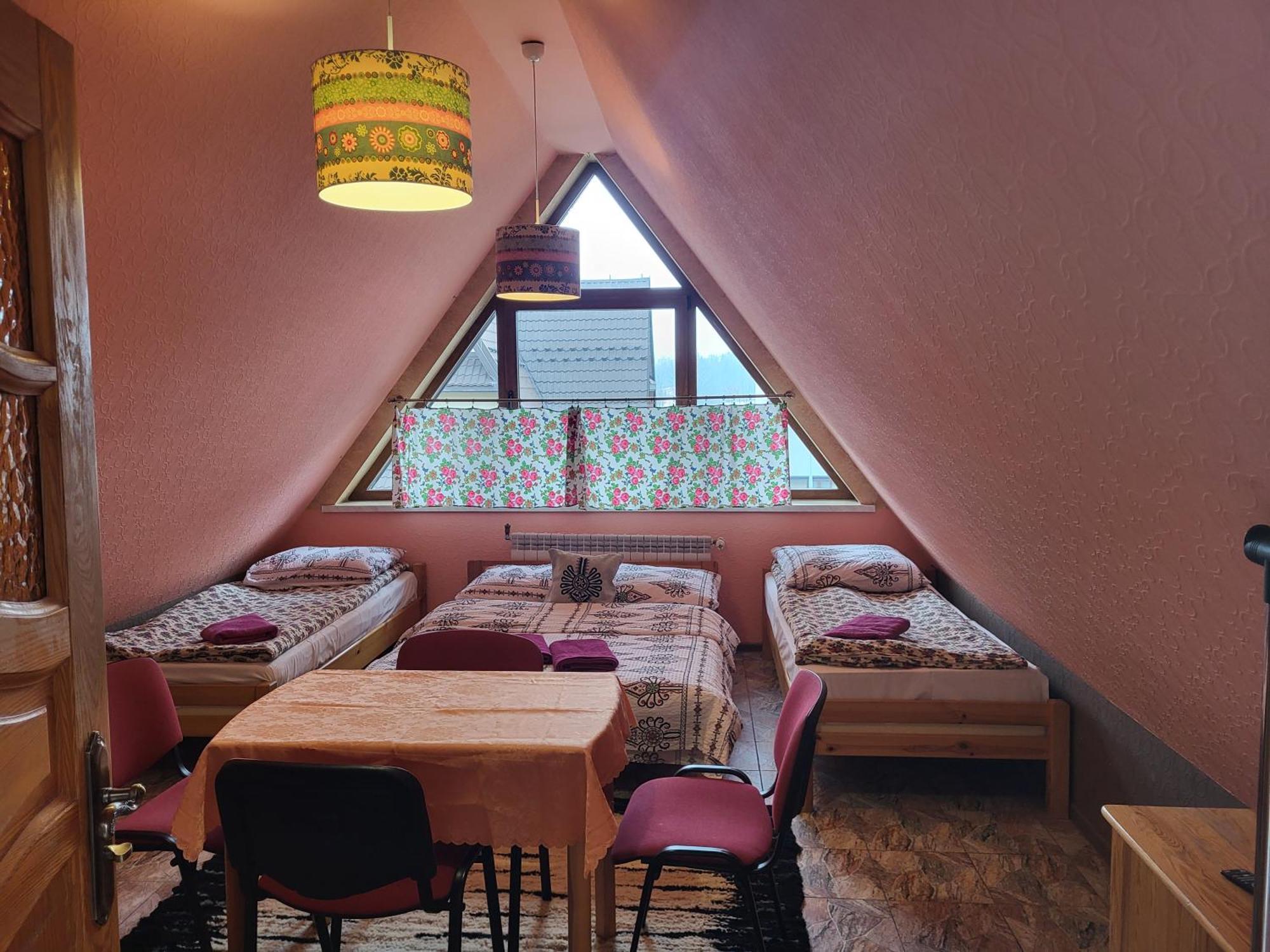 Apartamenty I Pokoje Goscinne Nowita 자코파네 객실 사진