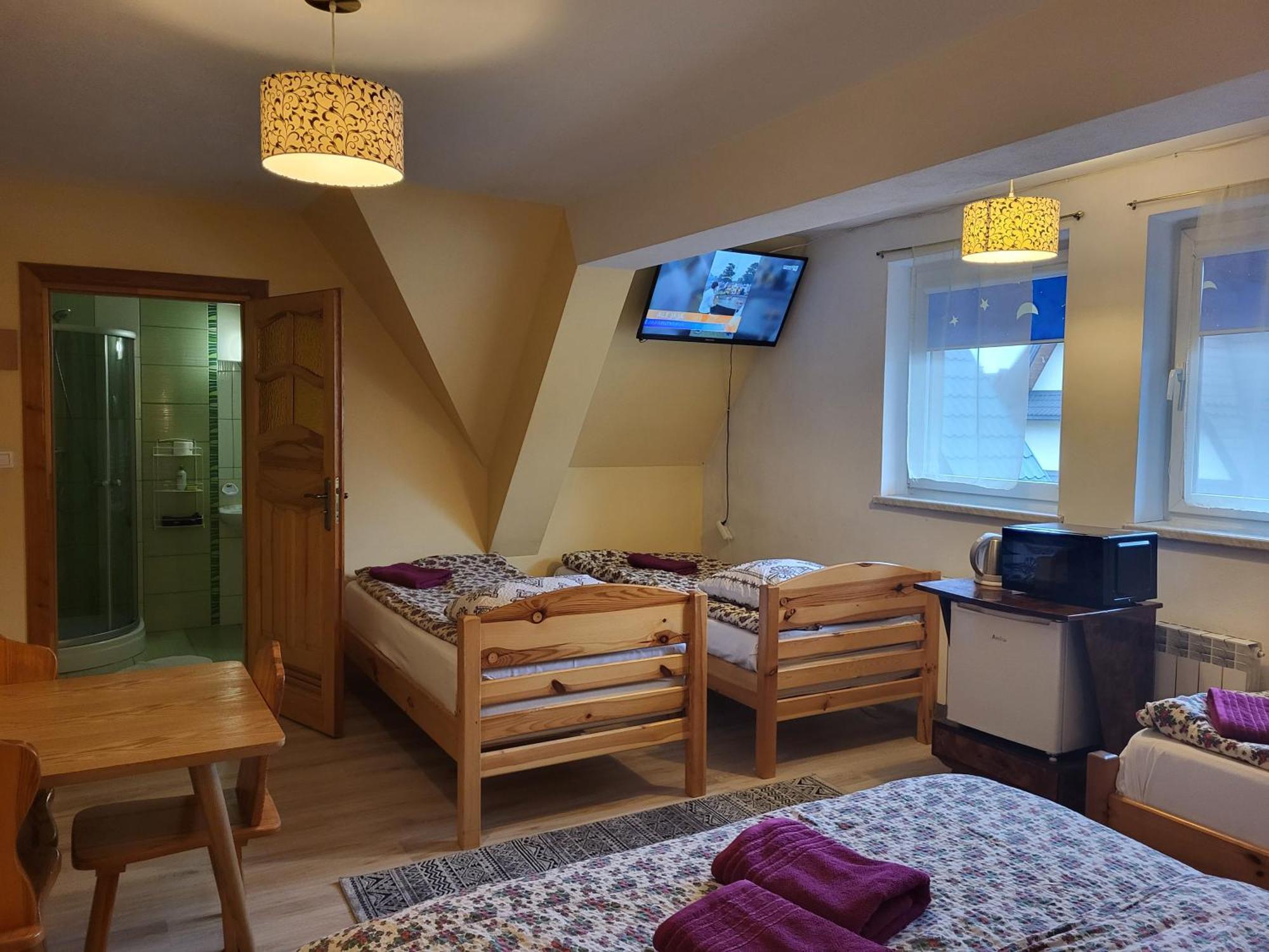 Apartamenty I Pokoje Goscinne Nowita 자코파네 객실 사진